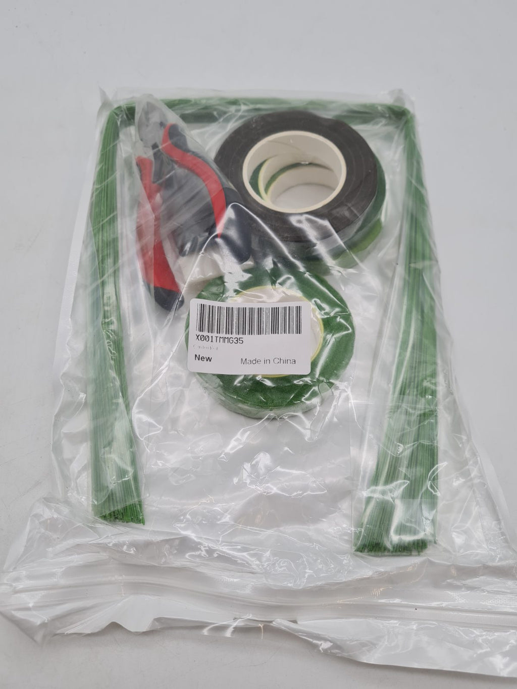 Flower Arranging Tool Kit â€” photograph 1