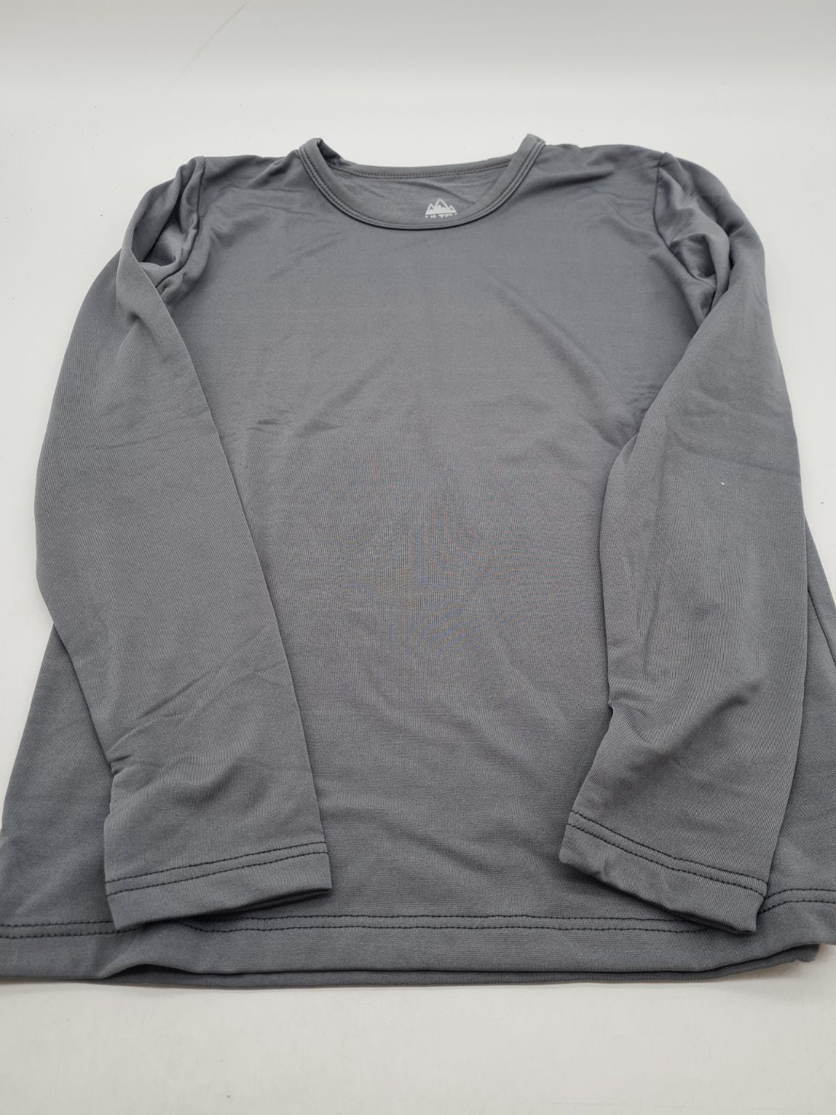 Ultra Long-Sleeve Base Layer Top and Leggings Set â€” photograph 2