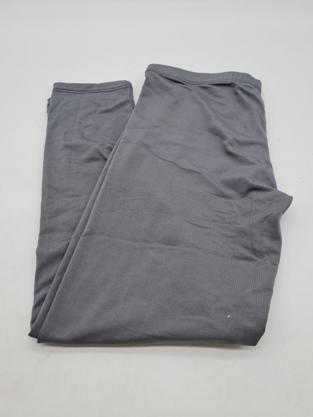Ultra Long-Sleeve Base Layer Top and Leggings Set â€” photograph 3