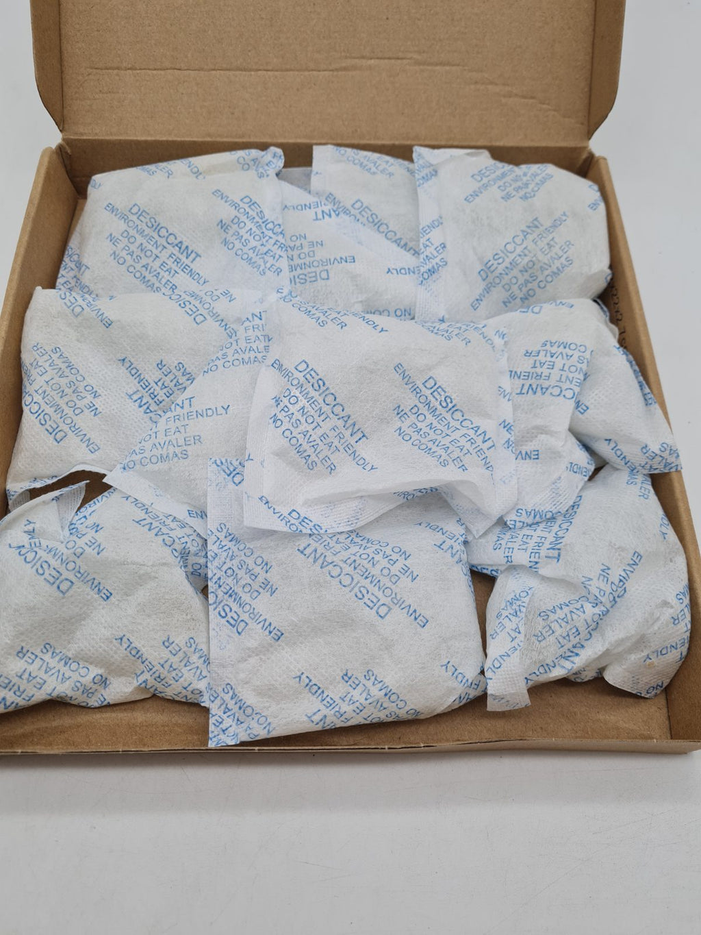50g Silica Gel Desiccant Sachets, Pack of 10 â€” photograph 2