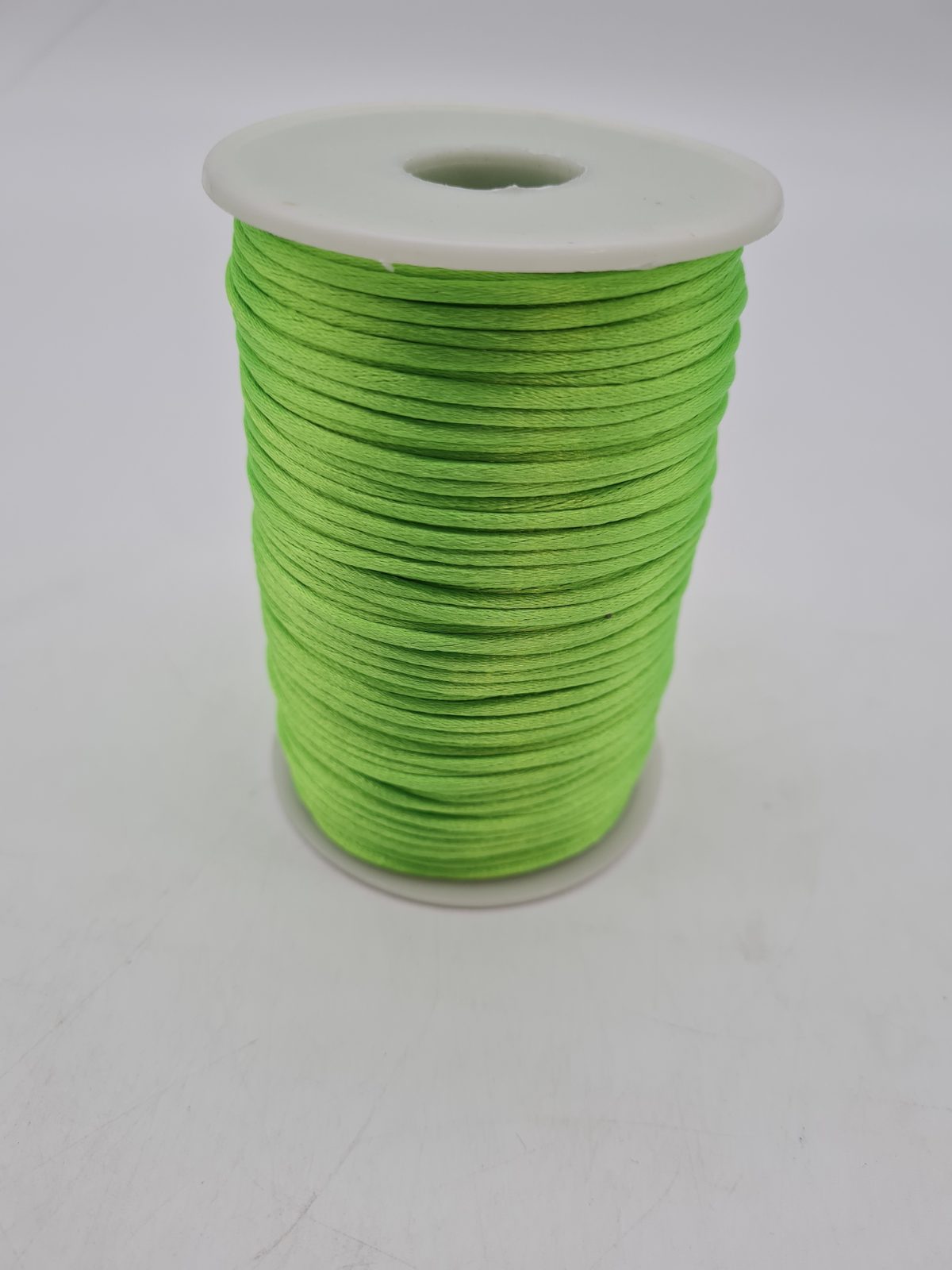 2 mm Nylon Cord String Spool in green â€” photograph 1