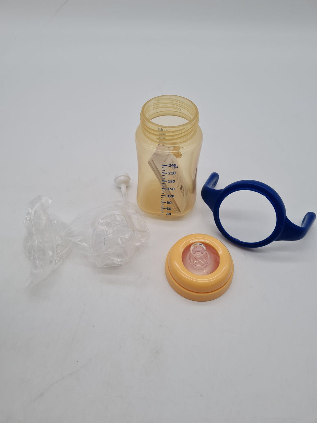 Minitutu 240ml Baby Feeding Bottle with Handles â€” photograph 1