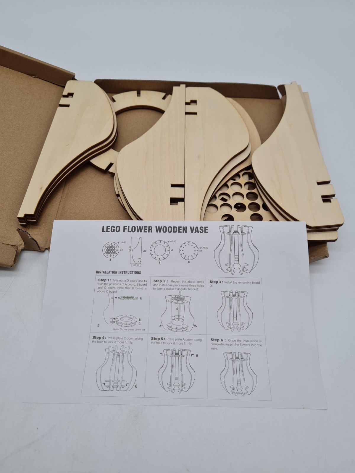 Wooden Vase Kit for Brick-Built Flowers â€” photograph 3