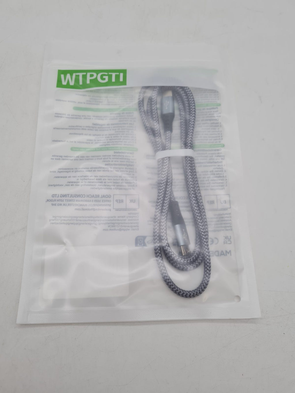 USB-C to Micro-USB Cable â€” photograph 3