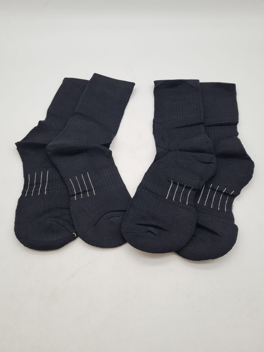 2 Pairs Merino Wool Blend Crew Socks UK 9-11 â€” photograph 1