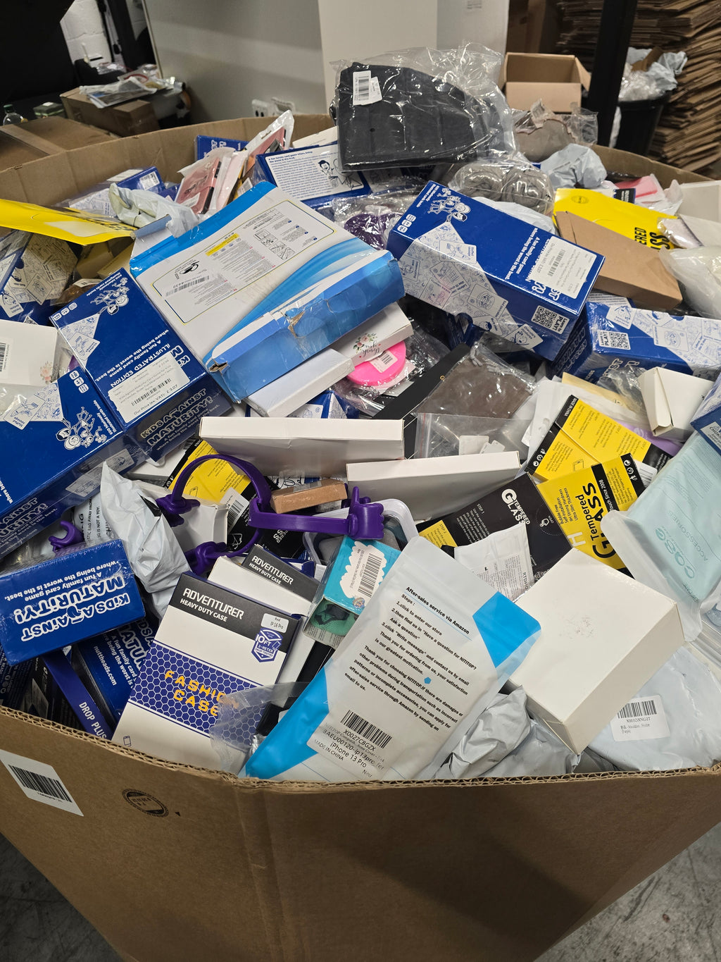 5ft Amazon Smalls - Mixed Pallets of New and Returns
