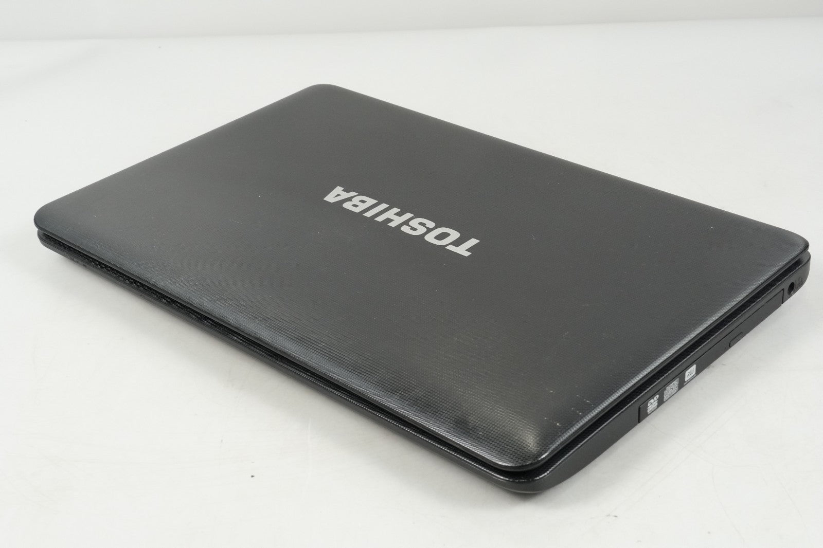 TOSHIBA SATELLITE C650-166, Dual Core T4500 2.3GHz, 4GB RAM, 128GB SSD NO WEBCAM