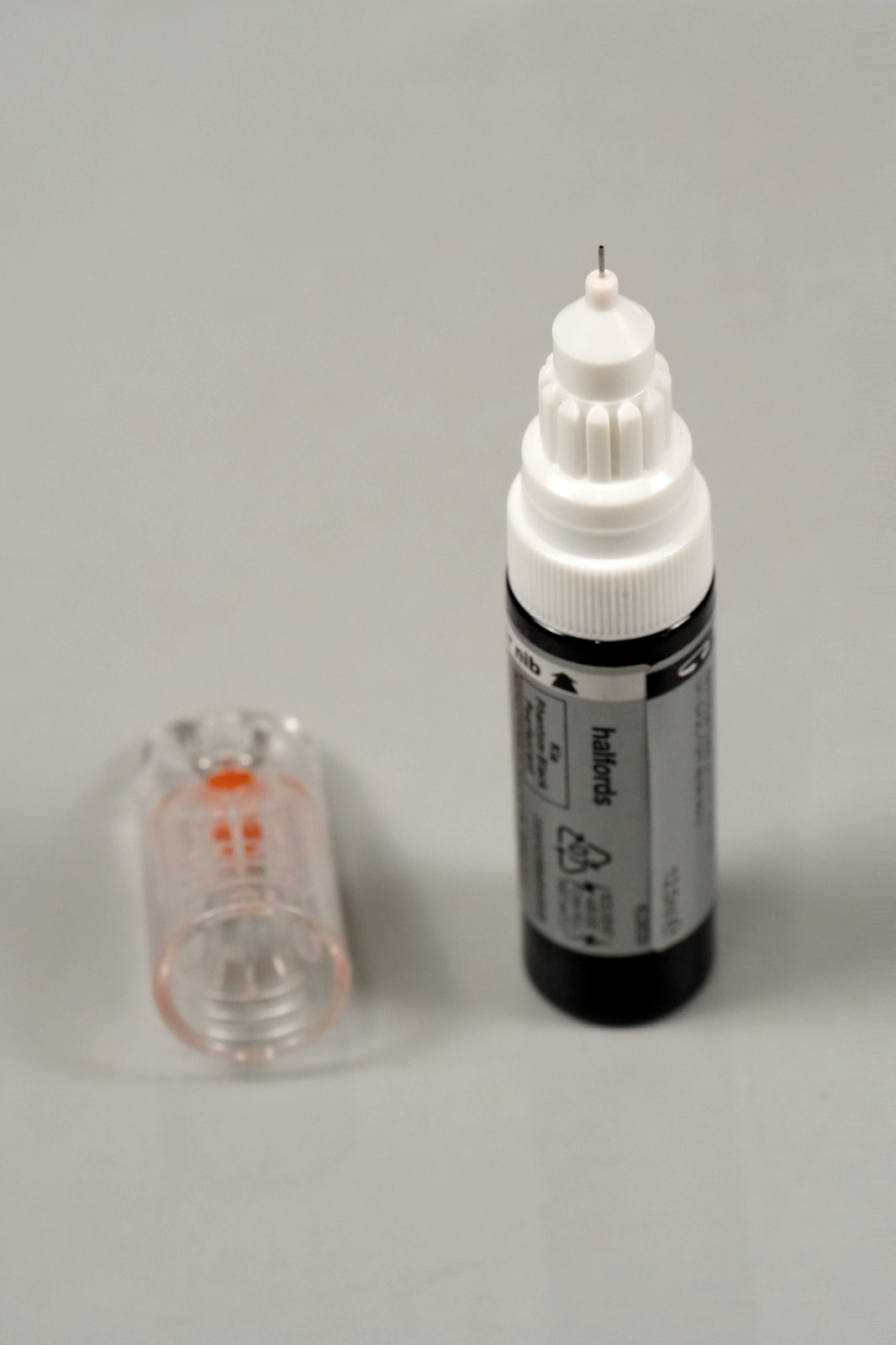 Kia Phantom Black Pearlescent Touch Up Paint Stone Chip & Scratch Repair Kit