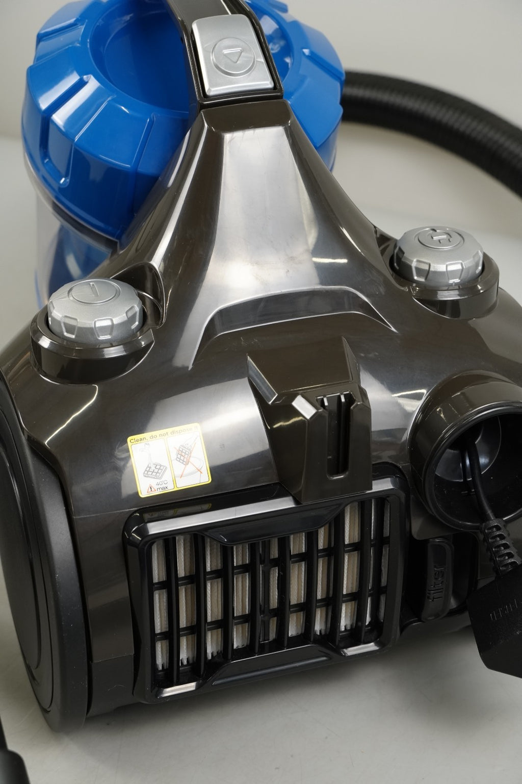 Cylinder Vacuum Cleaner 700W Bagless