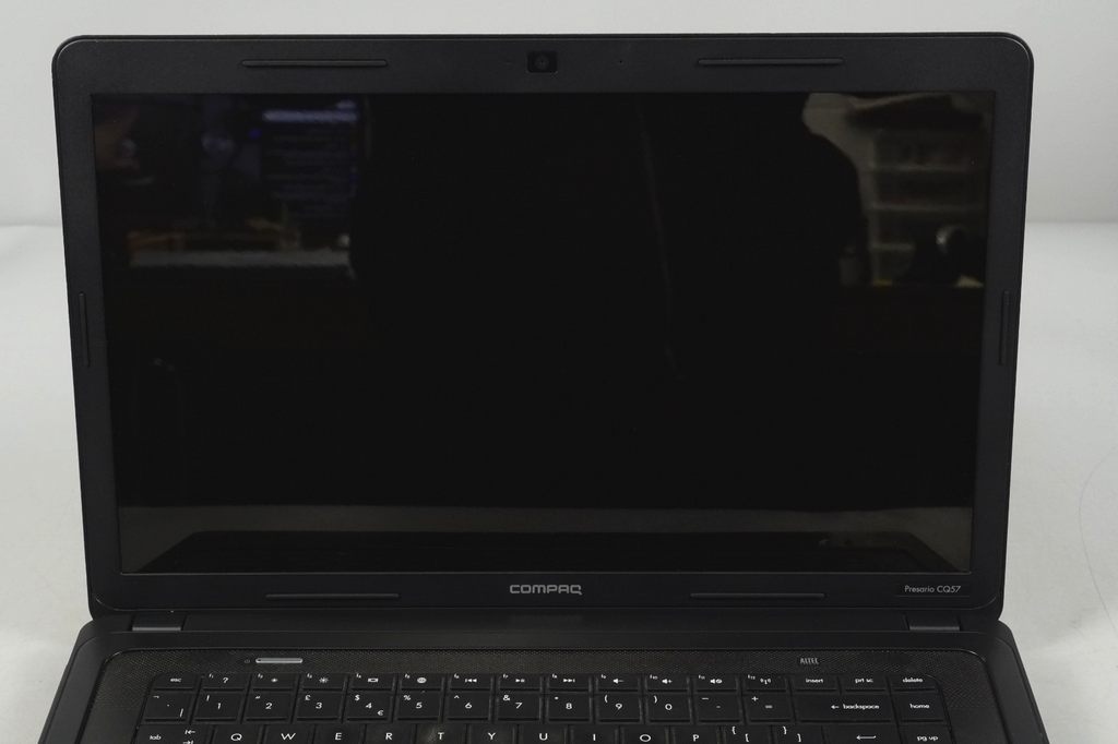 Compaq Presario CQ57, AMD E-300 APU, 4GB RAM, 128GB SSD, BAD Battery