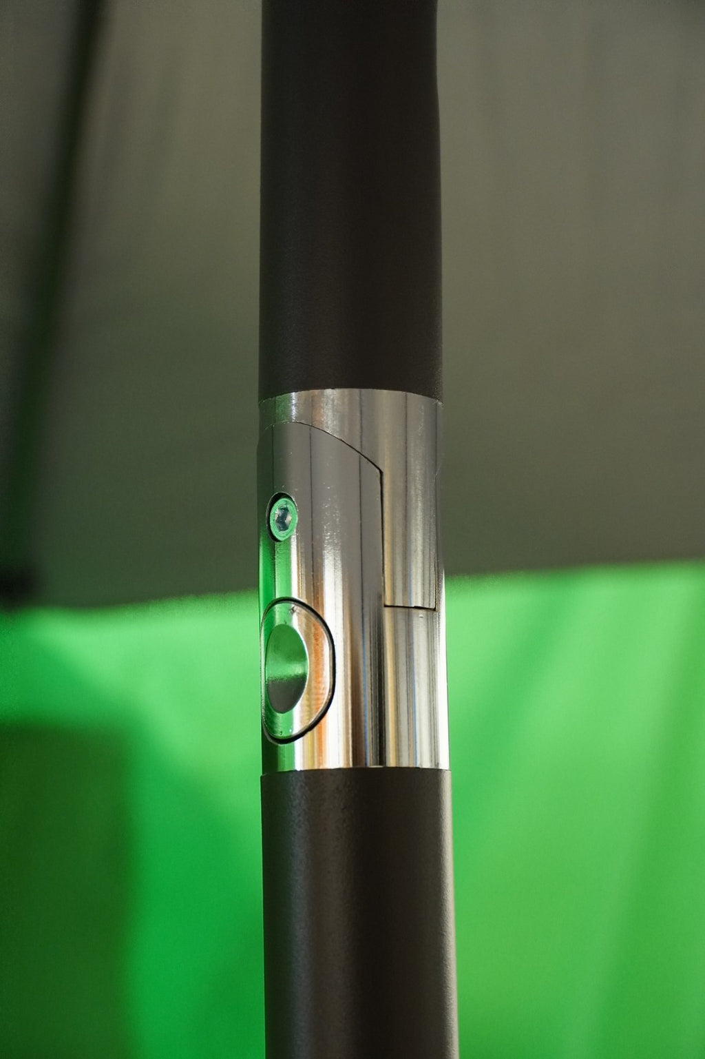 2.5M Grey Garden Parasol Sun Shade Umbrella SunDazeCrank Handle Tilt Mechanism