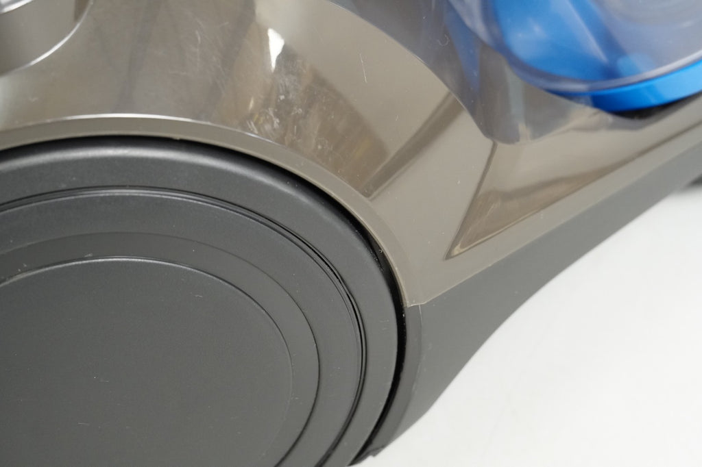 Cylinder Vacuum Cleaner 700W Bagless