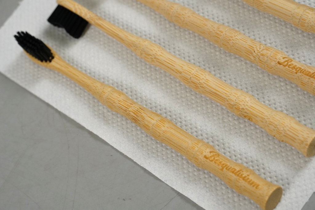 Medium Bamboo Toothbrushes 5 pcs Dental Care Soft-Medium Charcoal Bristles