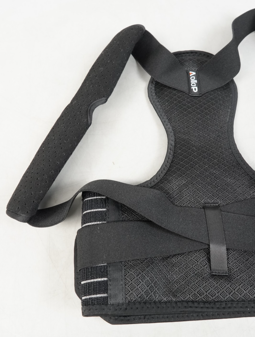 Posture Corrector Adjustable Back Brace Back Support Belt (M, Waist 35'- 47')