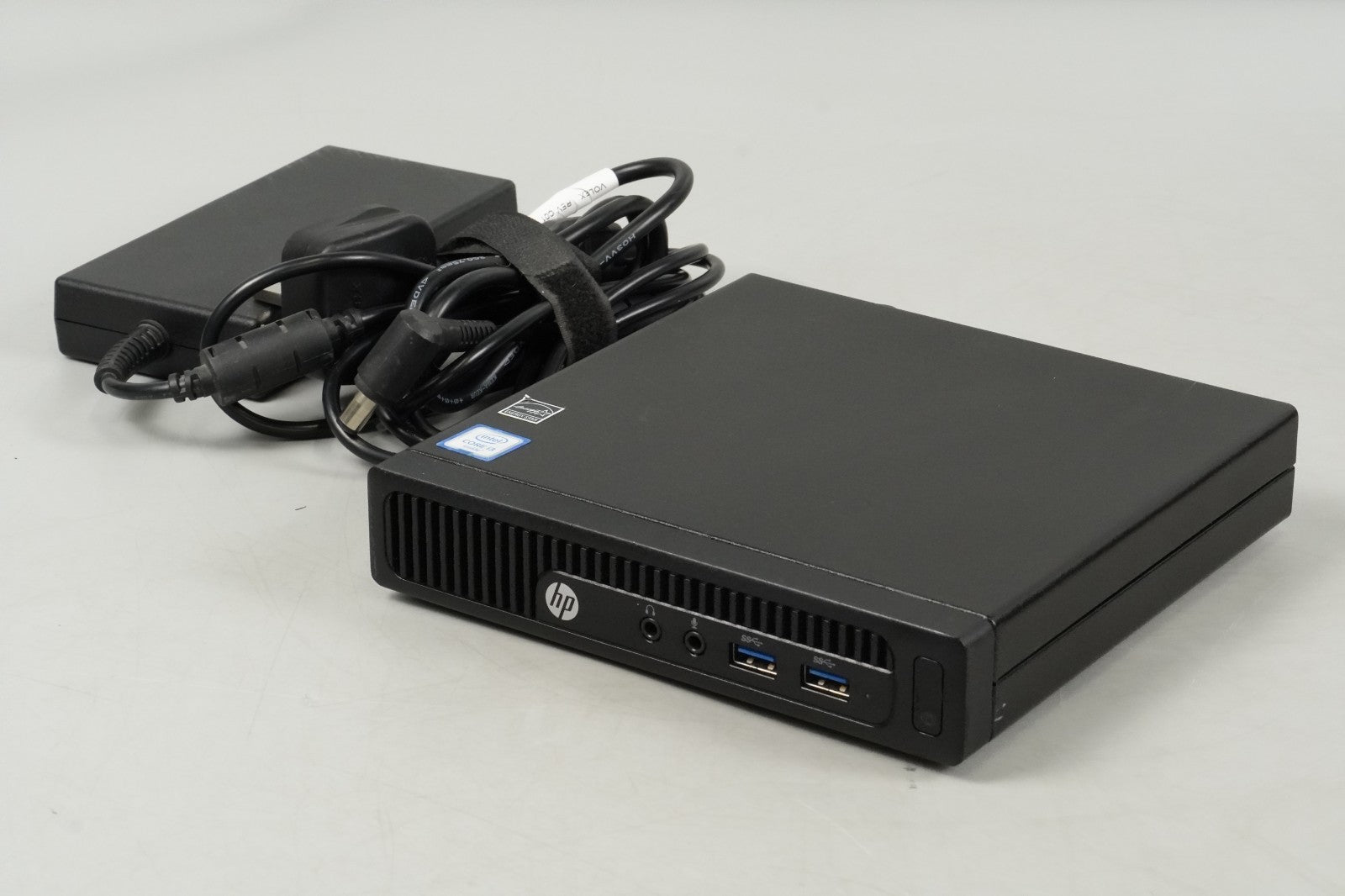 MiniPC HP 260 G2 Core i3 6100u 4x2.3GHz, 4GB Ram, 128GB SSD, Win 10 Home 2