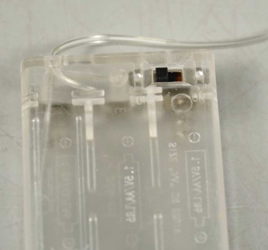 4pcs Battery Holder Box Wired ON/OFF Switch for 3x AA 1.5V Batteries Clear