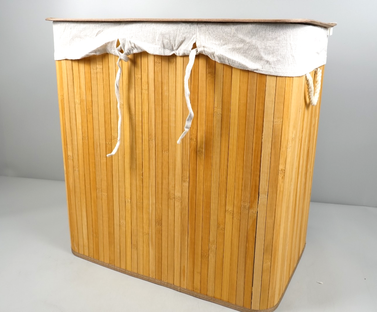 150L Laundry Basket 3 Sorting Compartments Removable Machine Washable Bag Bamboo