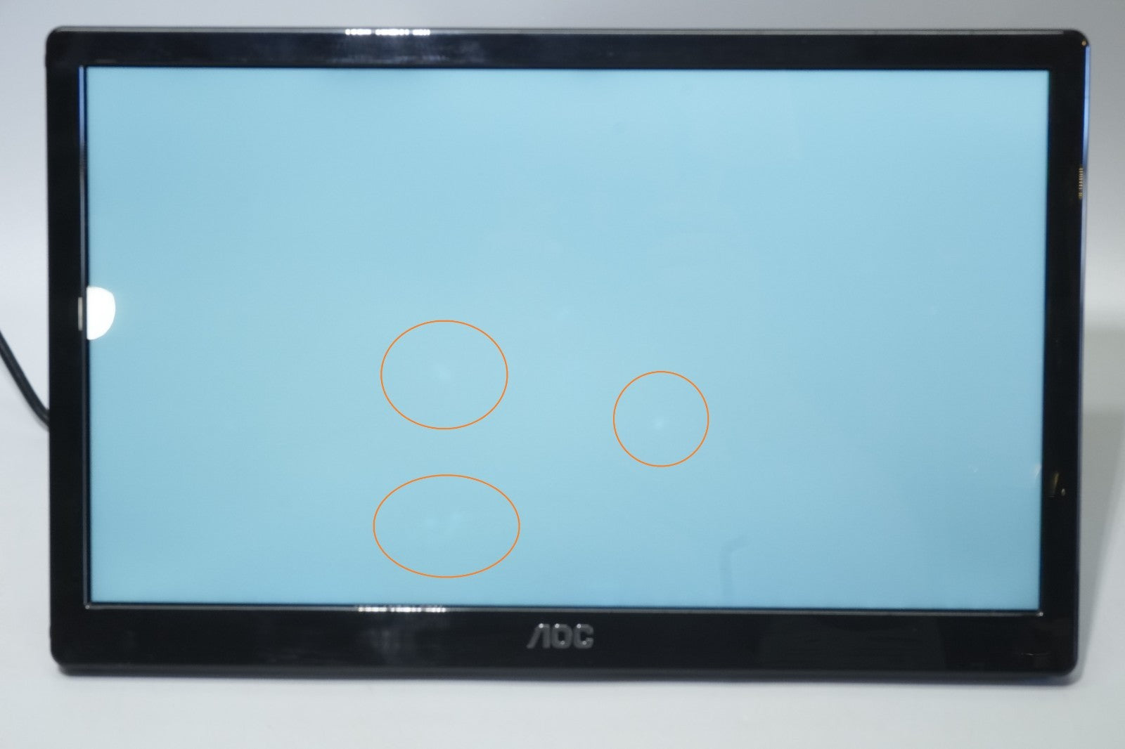 AOC Portable Monitor E1659FWU 15.6” USB 3.0 LED (156LM00005) USED w Carry Case