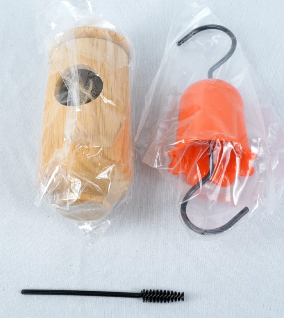 Hanging Hummingbird House Feeders f Outdoors Wooden Garden Ornament Bird Nesting