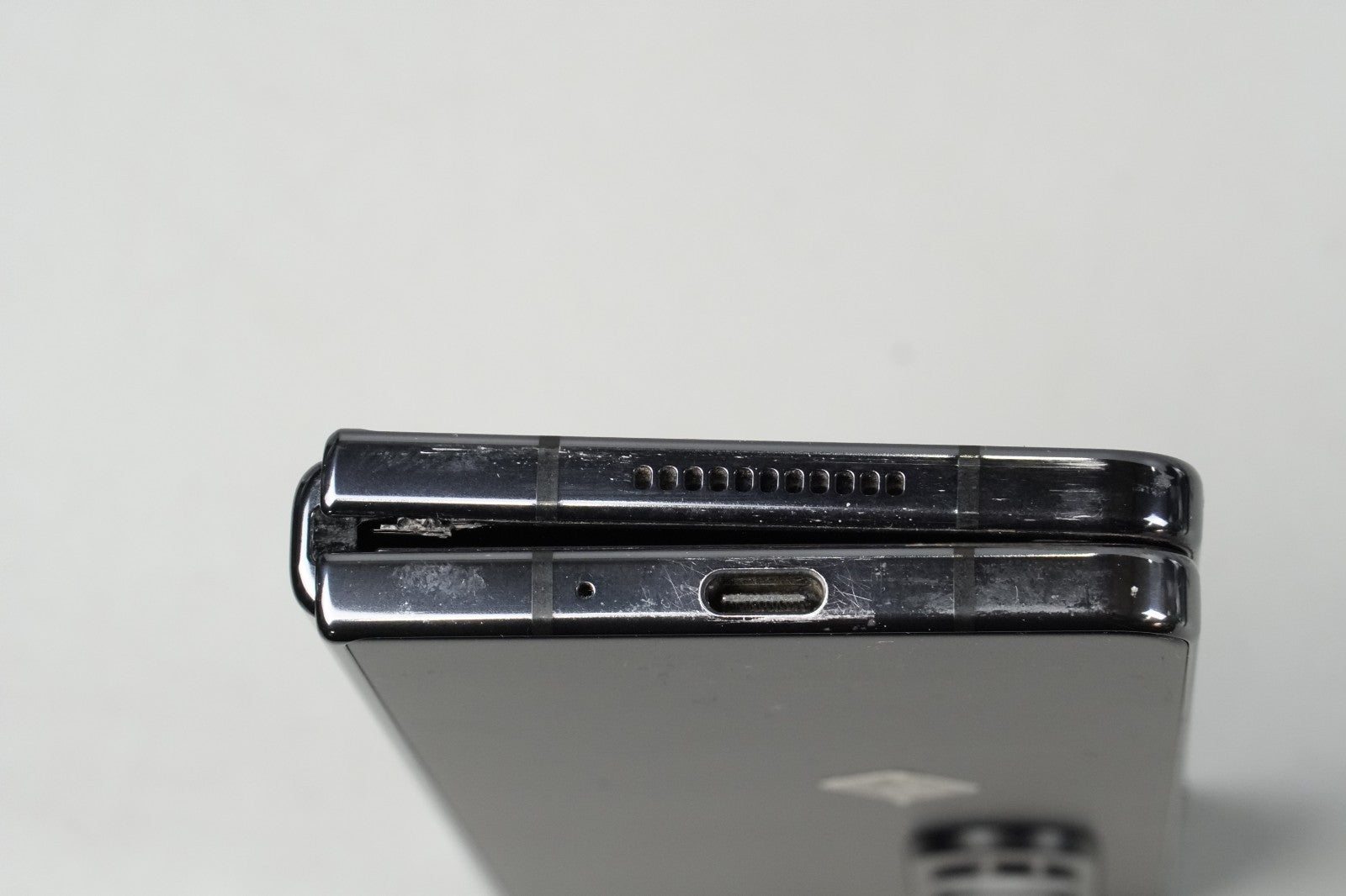 Samsung Galaxy Z Fold4 SM-F936B/DS - 256GB - Phantom Black (Unlocked)