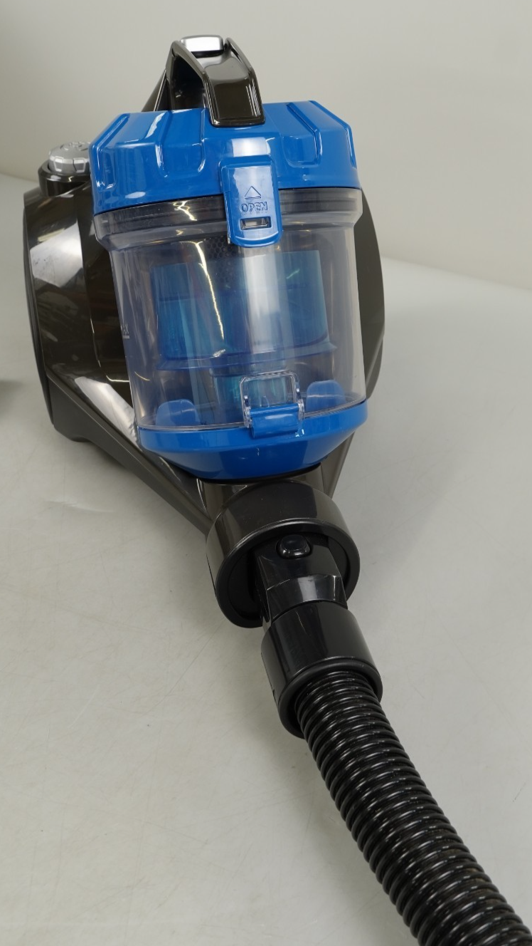 Cylinder Vacuum Cleaner 700W Bagless