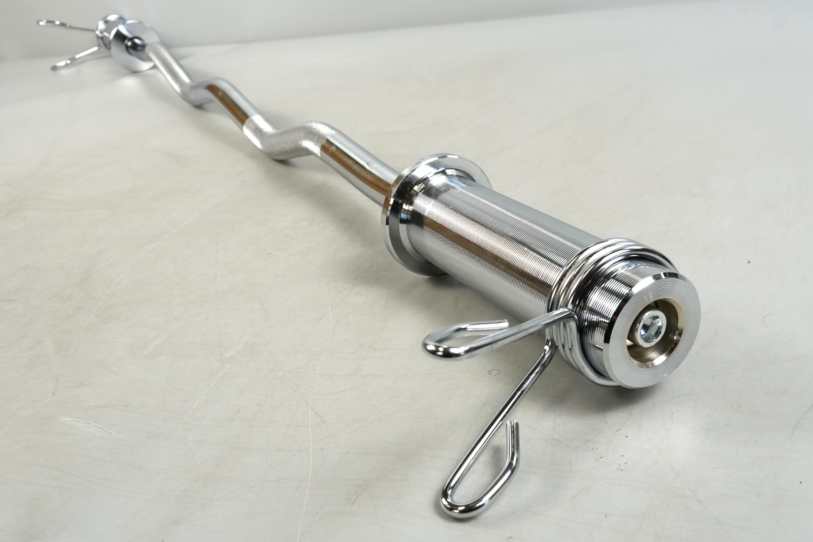 Curl Bar Weight Lifting Barbell Bar with Non-Slip Hand Grip and 2 Spring Collars