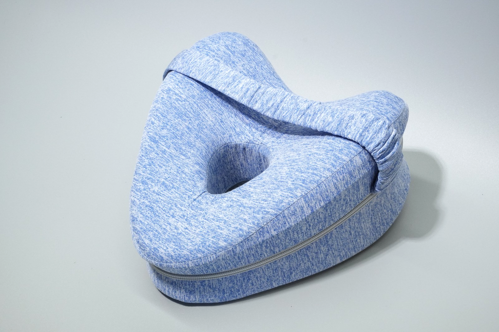 Side Sleeping Leg Pillow Memory Foam Knee Support Cushion Pillow w Strap