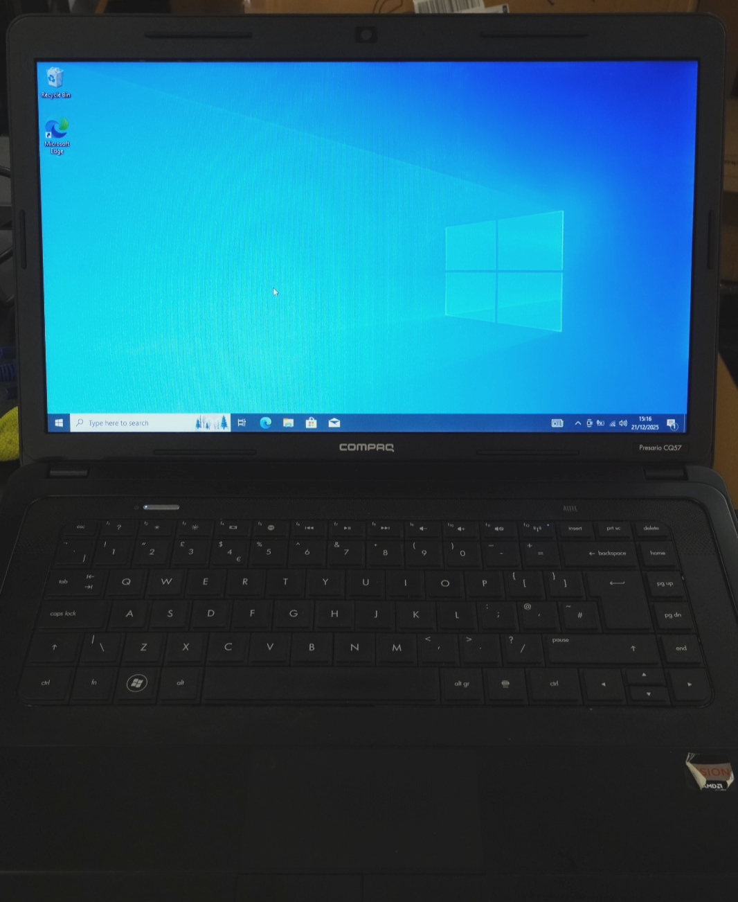 Compaq Presario CQ57, AMD E-300 APU, 4GB RAM, 128GB SSD, BAD Battery