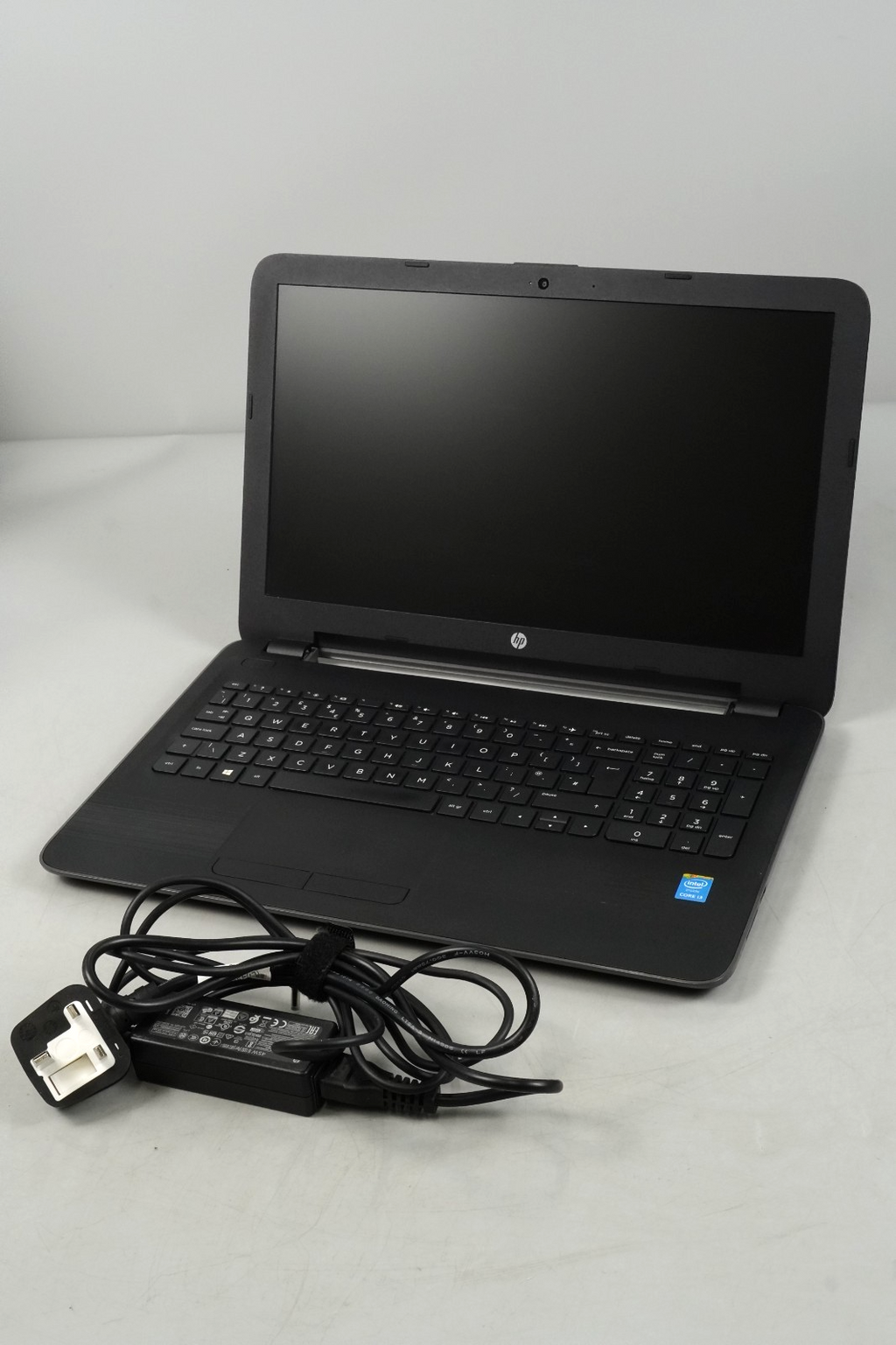 HP TPN-C125 15.6in Laptop Core i3 5005U 2GHz 4GB RAM 128GB SSD NO BATTERY