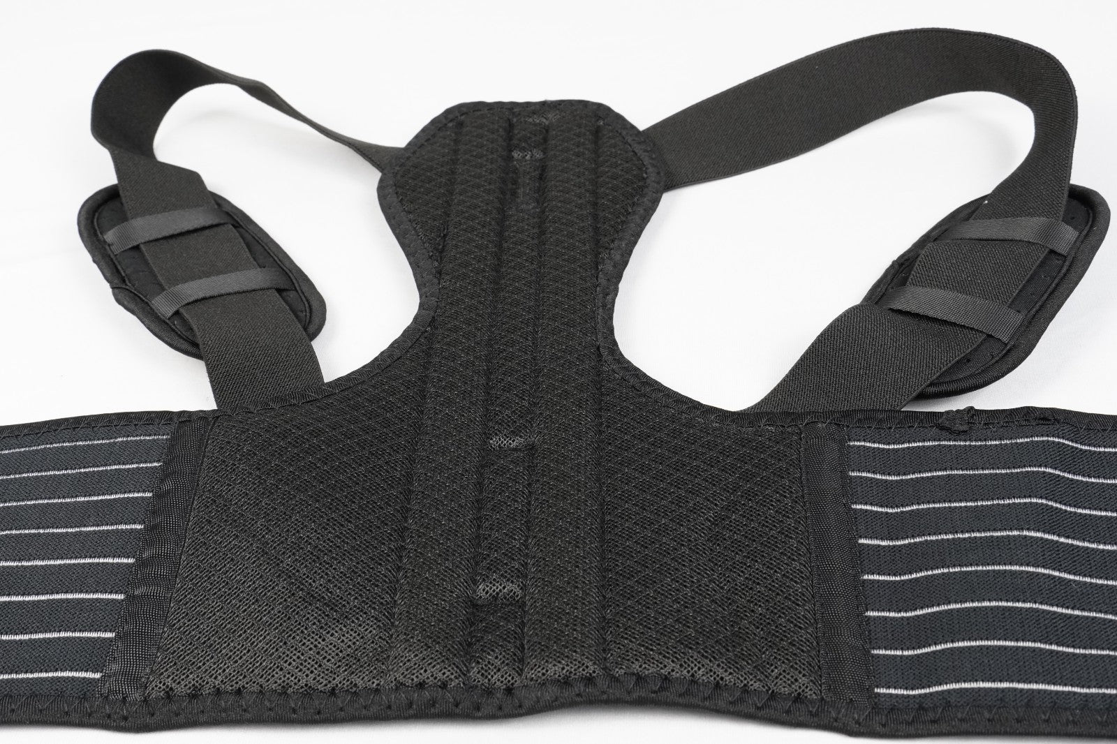 Back Brace Posture Corrector f 27-47' Waist Adjustable Breathable Straightener