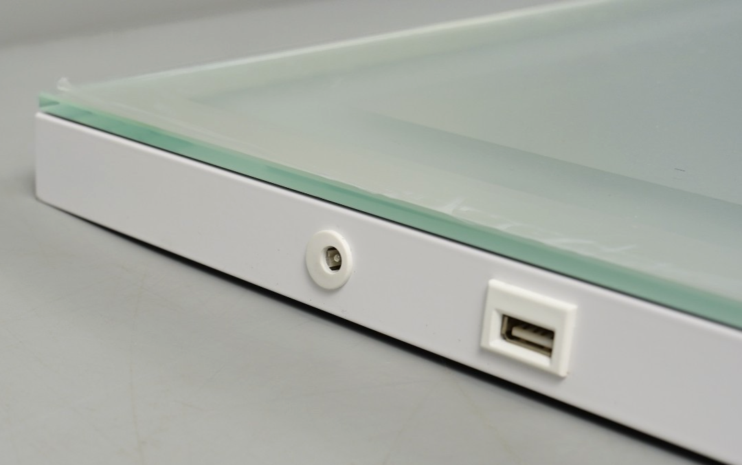 LED Makeup Mirror Lighted Vanity Mirror 100 x 73cm