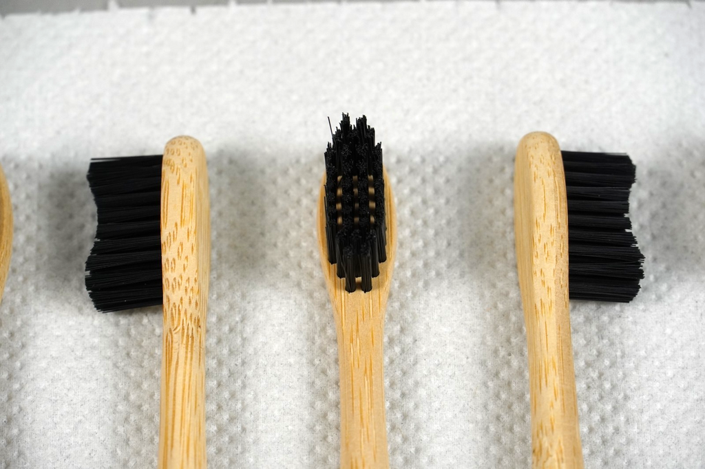 Medium Bamboo Toothbrushes 5 pcs Dental Care Soft-Medium Charcoal Bristles