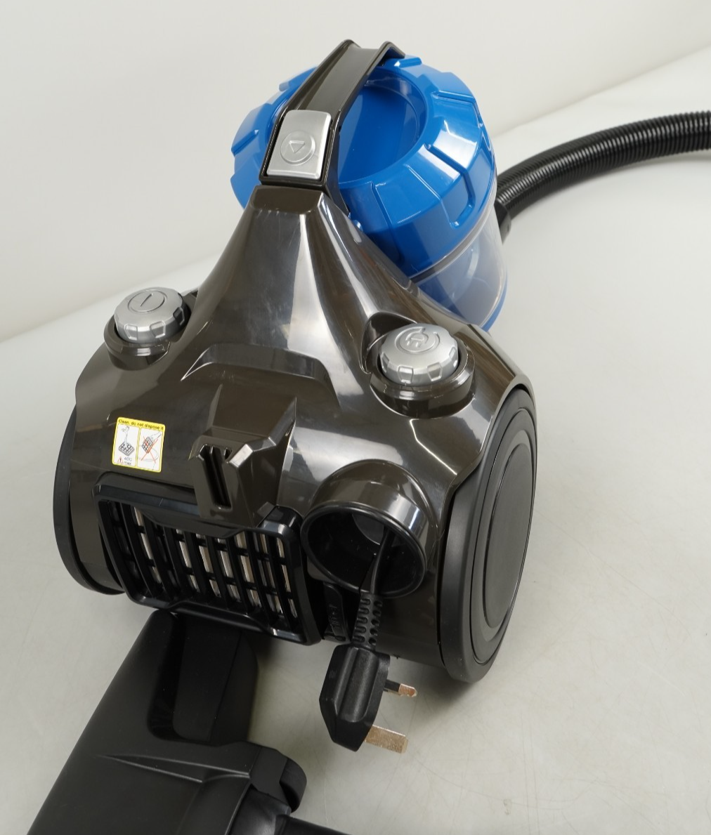 Cylinder Vacuum Cleaner 700W Bagless