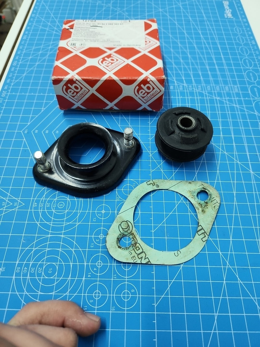 BMW Top Strut Mounting Rear Febi Quality 33521092362 33521092362S1 33522241450