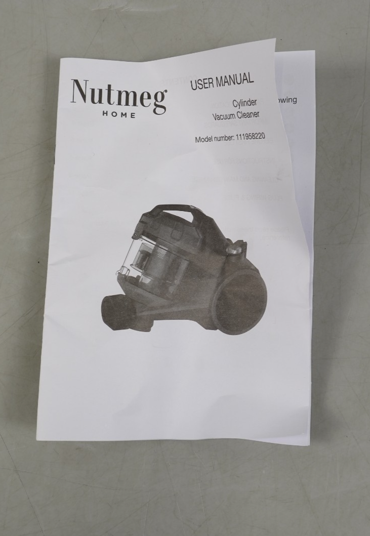 Cylinder Vacuum Cleaner 700W Bagless