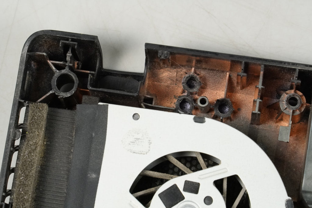 Lenovo G580 2189 i5 3230M Motherboard and Palmrest Broken Bottom Frame