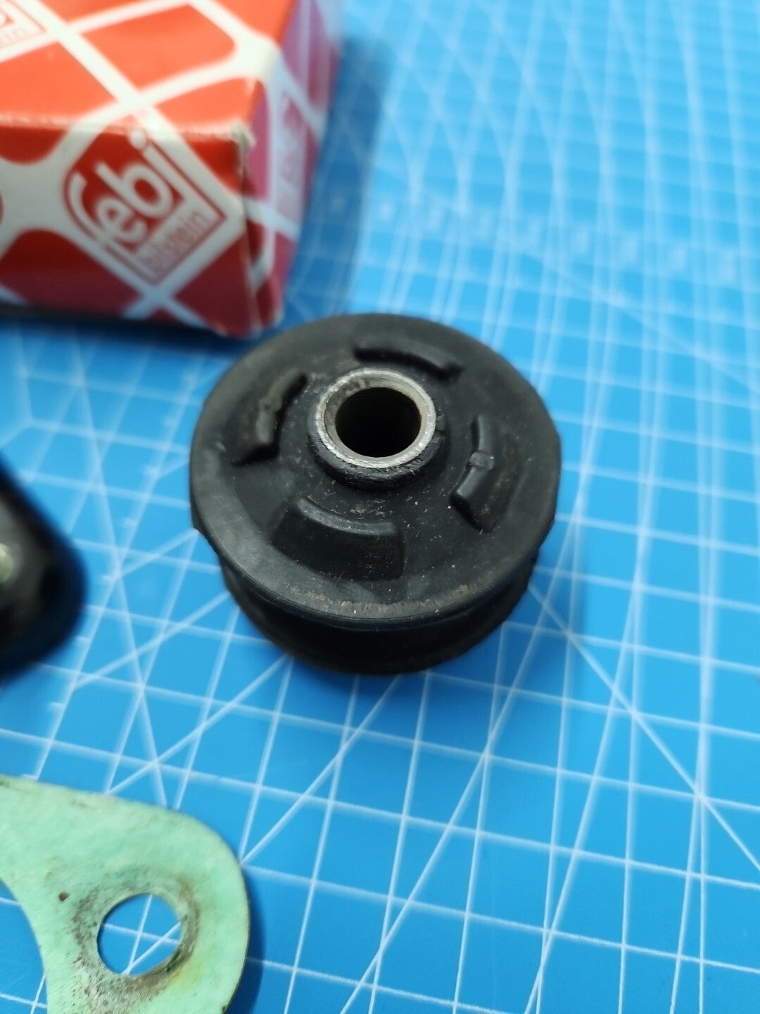 BMW Top Strut Mounting Rear Febi Quality 33521092362 33521092362S1 33522241450