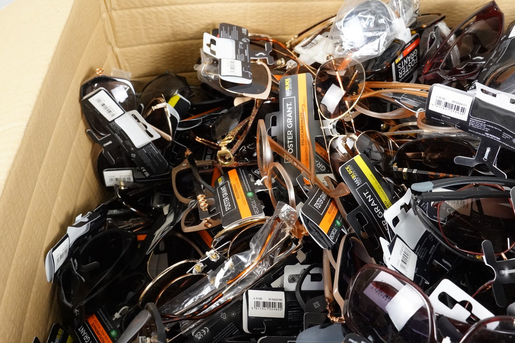 JOBLOT 300 Mixed Mens & Females Foster & Grant Sunglasses over £4000 RRP Carboot
