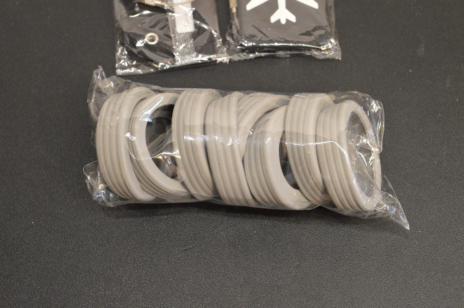 Luggage Wheels Covers Rollers Silicon Protection Noise-reducing Grey 8 pcs