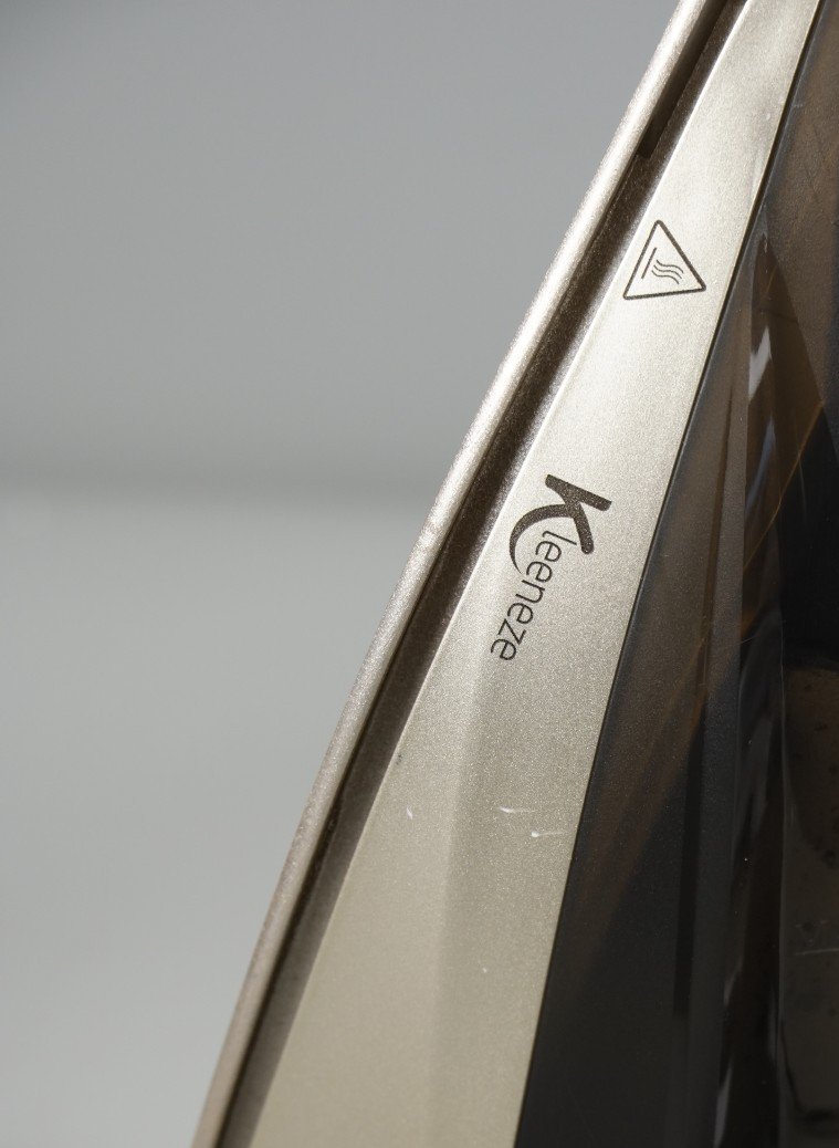 2 in 1 Steam Iron Cordless Kleeneze 2600 W