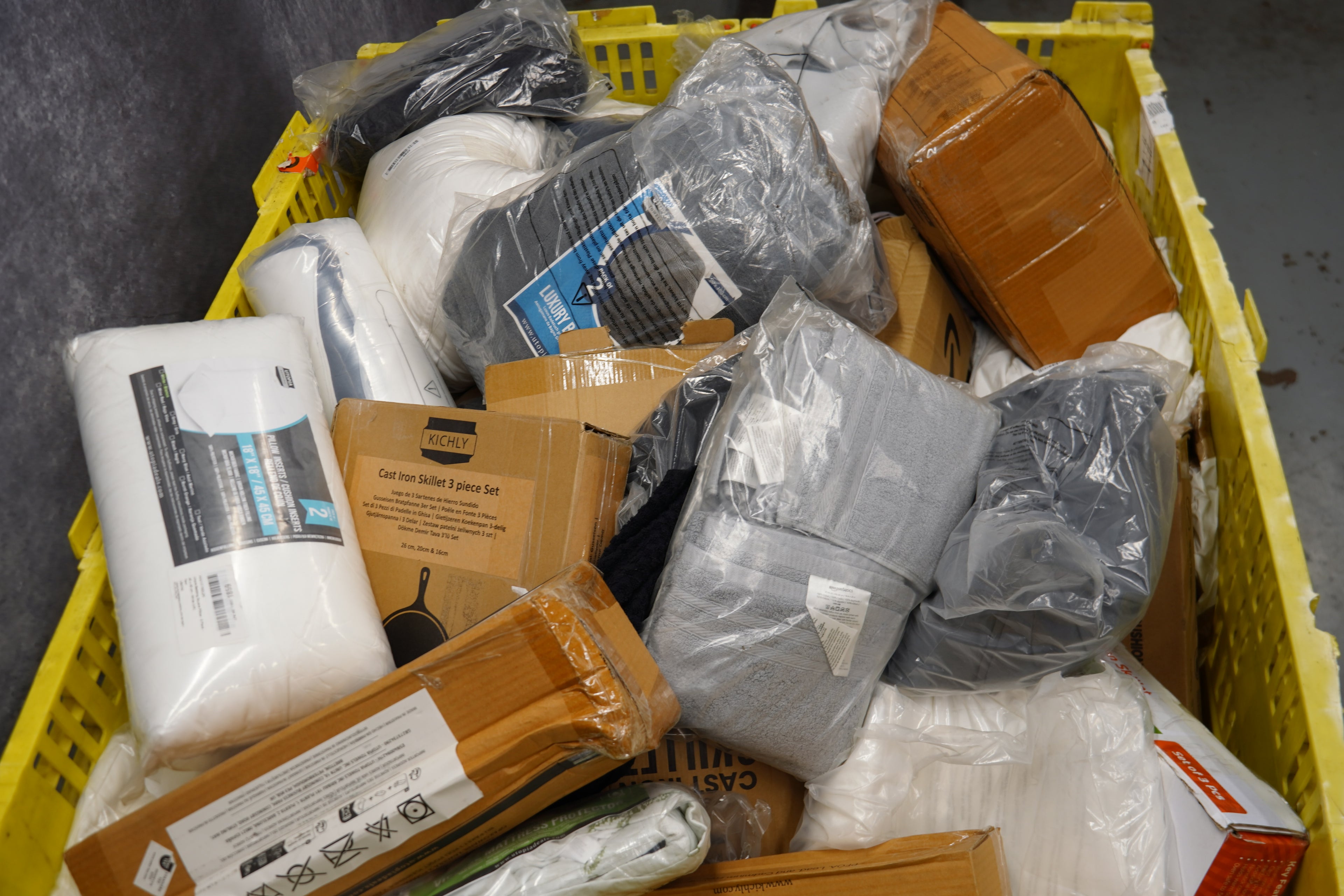 Lot 61 - Pallet of Home and Living Products