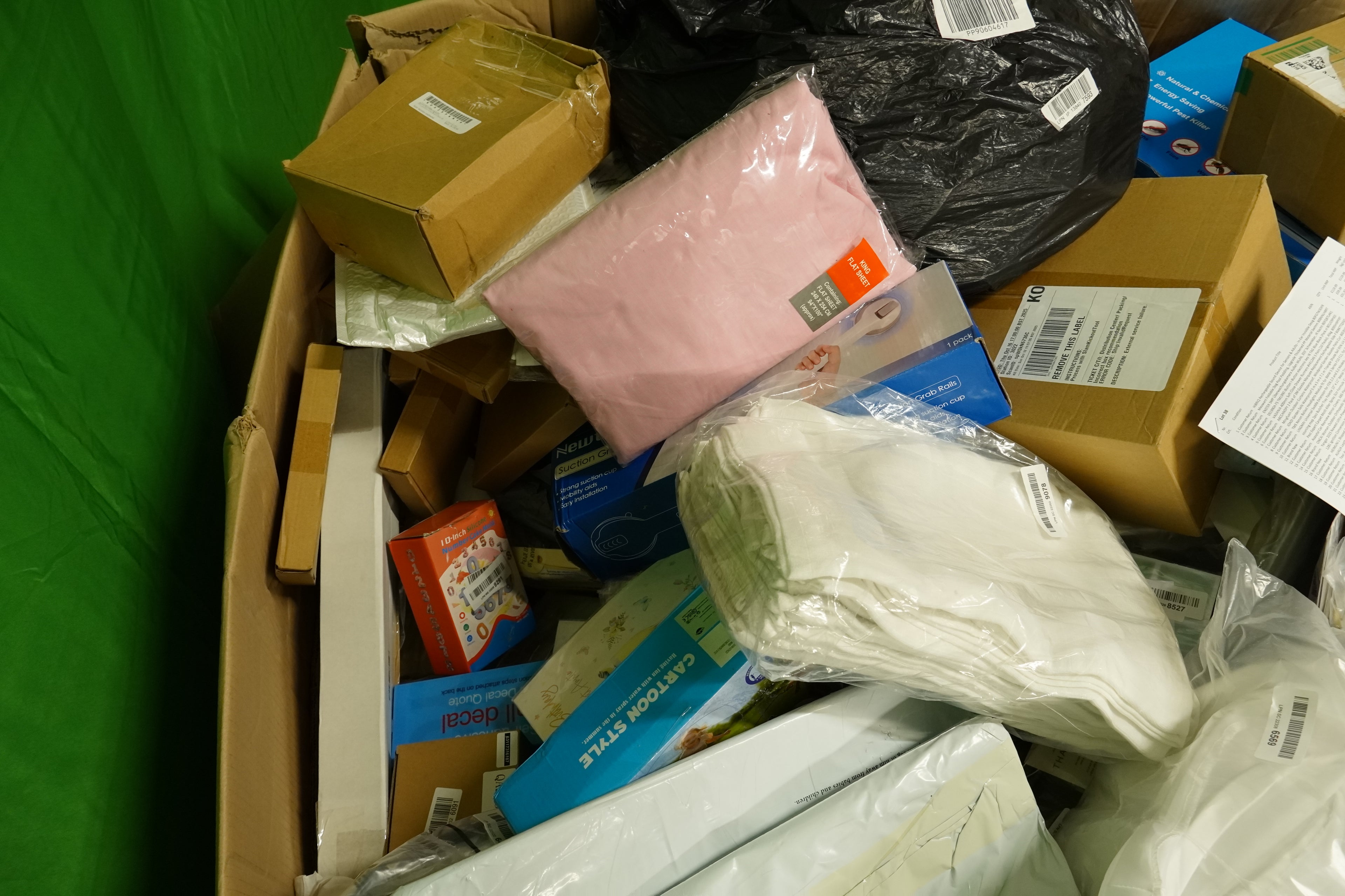 Lot 38 - Amazon Mixed pallet - new and returned items