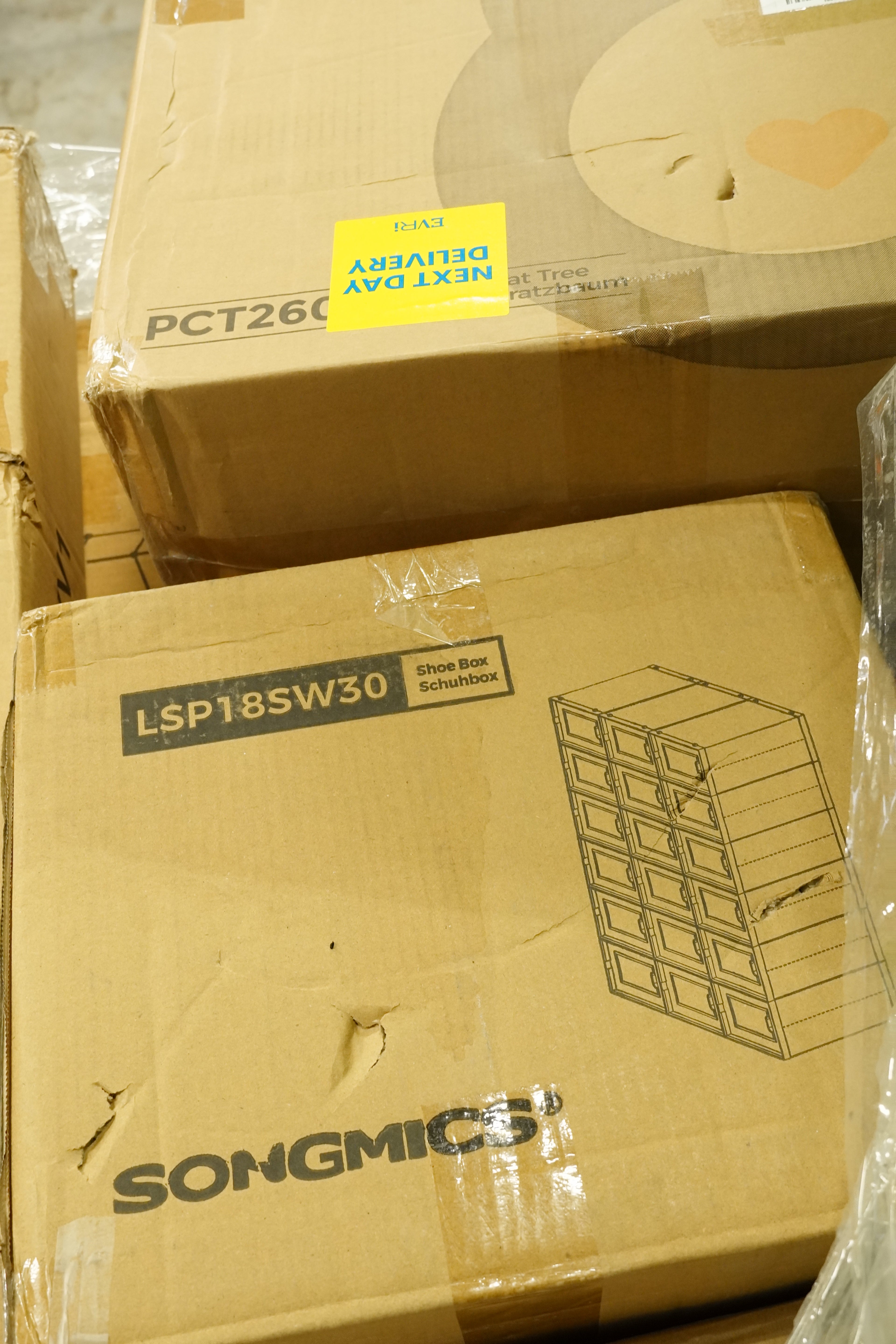 Lot 44 - Unmanifested Amazon Returns Pallet