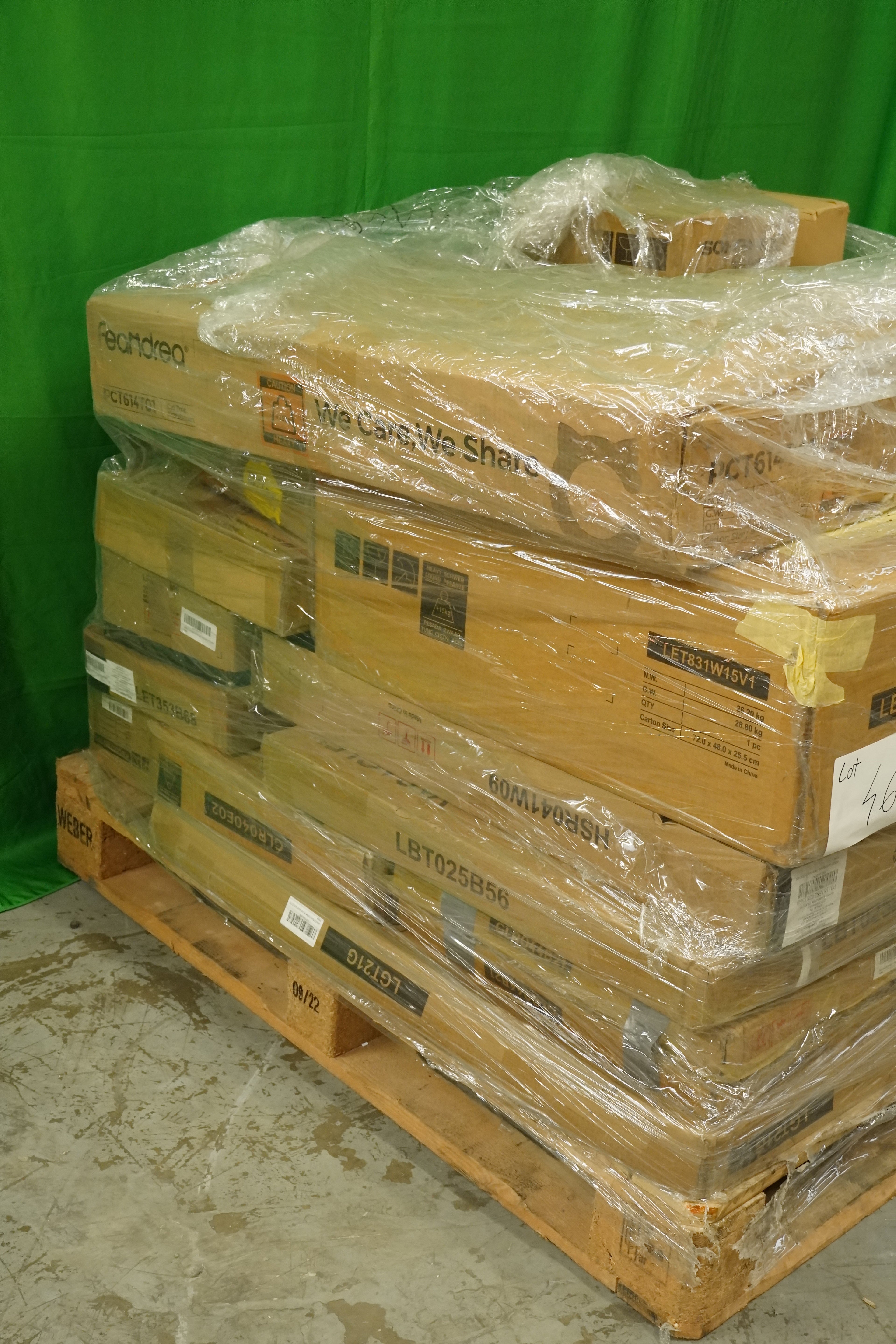 Lot 46 - Unmanifested Amazon Returns Pallet