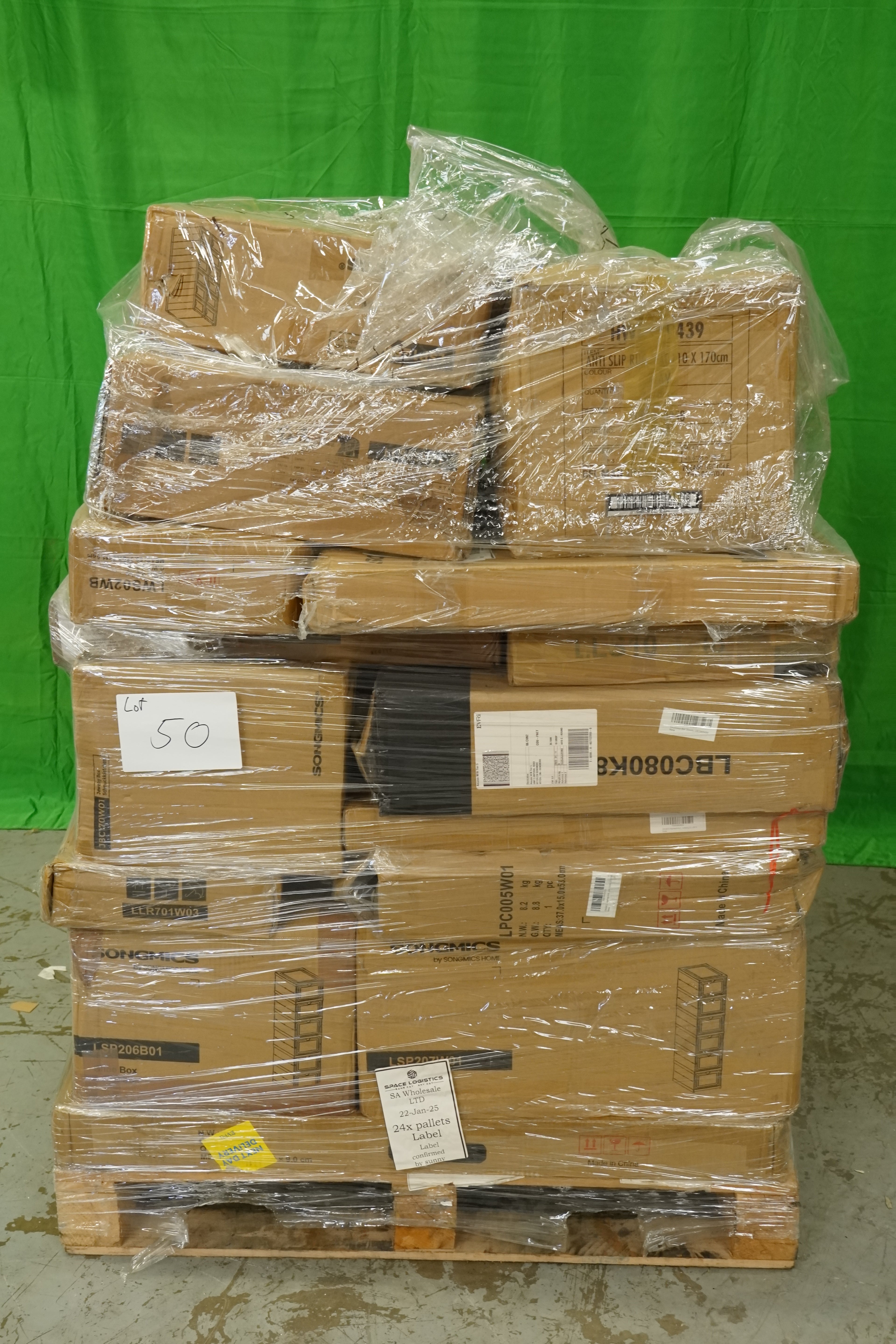 Lot 50 - Unmanifested Amazon Returns Pallet