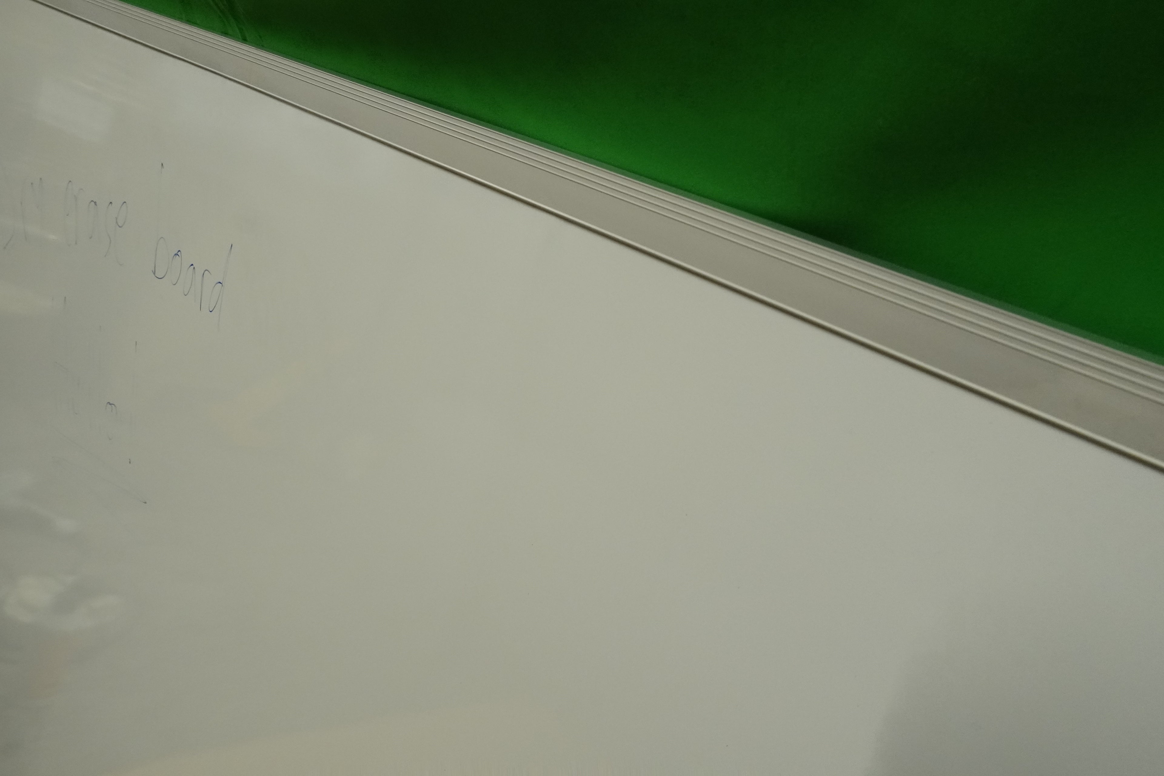 Dry Wipe Magnetic Whiteboard 120x90 cm Dry Erase White Board with Pen Tray - COLLECTION ONLY