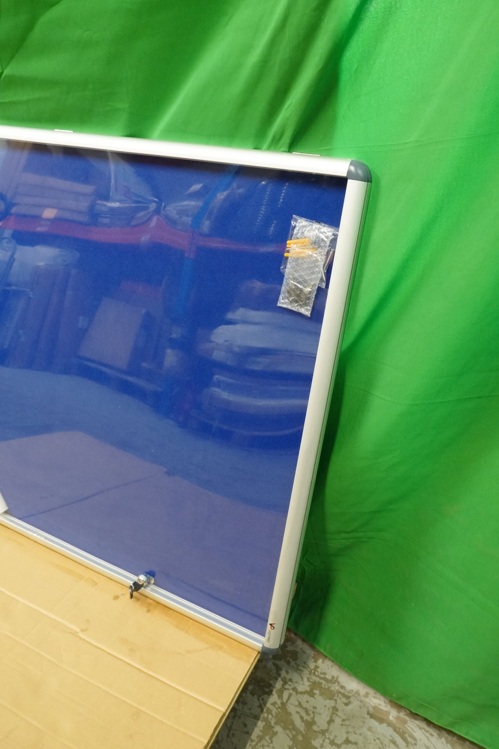 Bulletin Board Lockable Notice Board Fabric Felt Blue 120x90cm Silver Aluminium Frame - COLLECTION ONLY