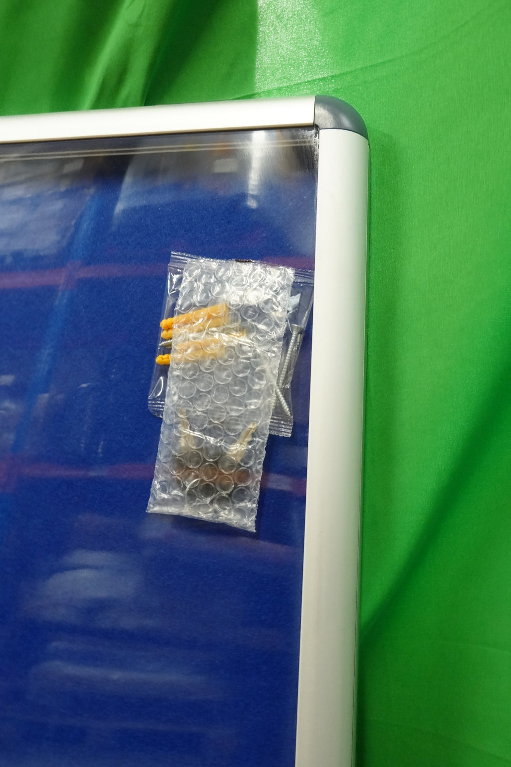 Bulletin Board Lockable Notice Board Fabric Felt Blue 120x90cm Silver Aluminium Frame - COLLECTION ONLY