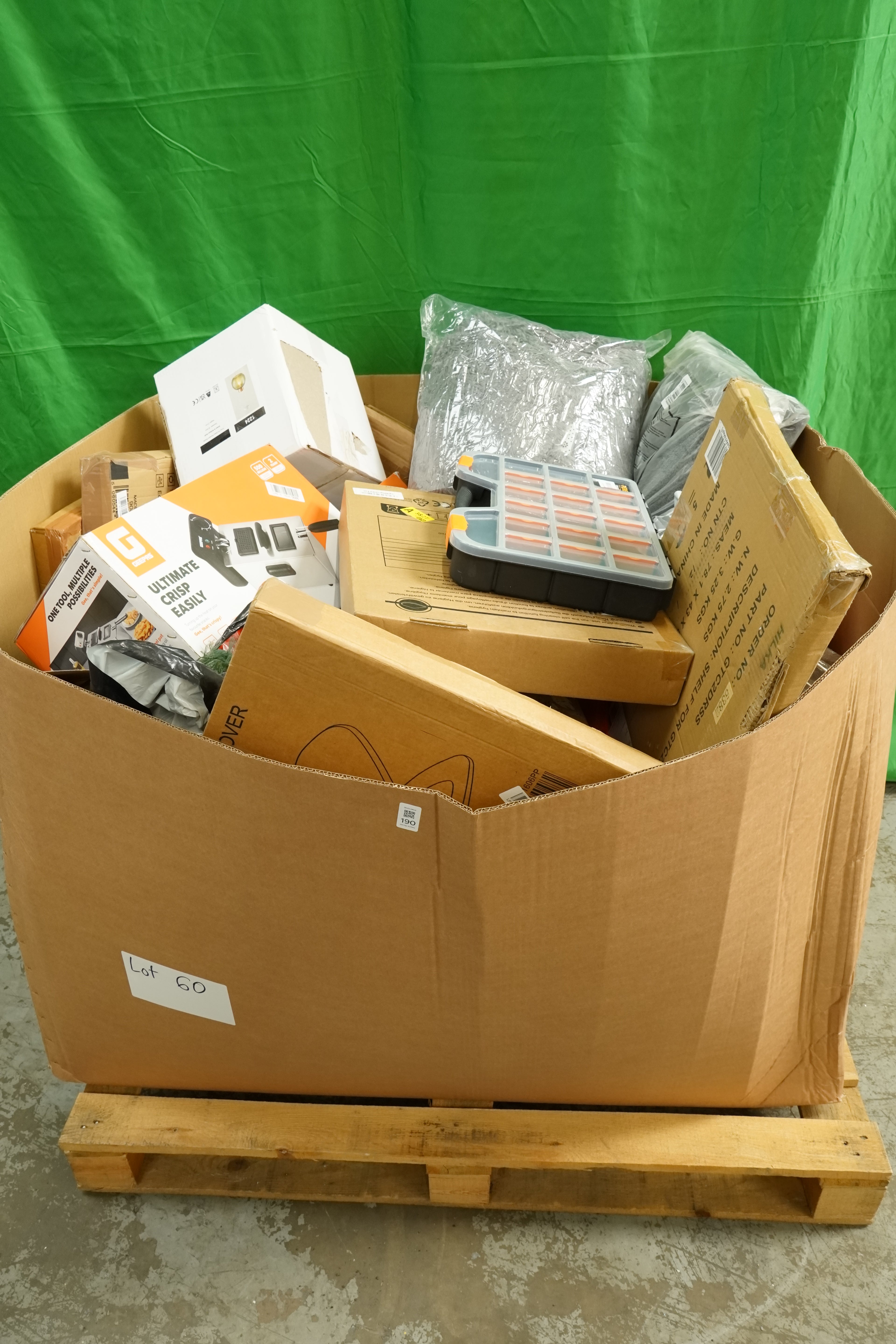 Lot 60 - Amazon Mixed Pallet, New and returned items