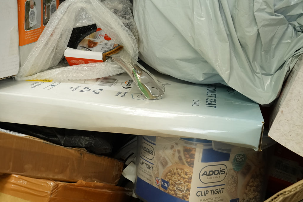 Lot 60 - Amazon Mixed Pallet, New and returned items